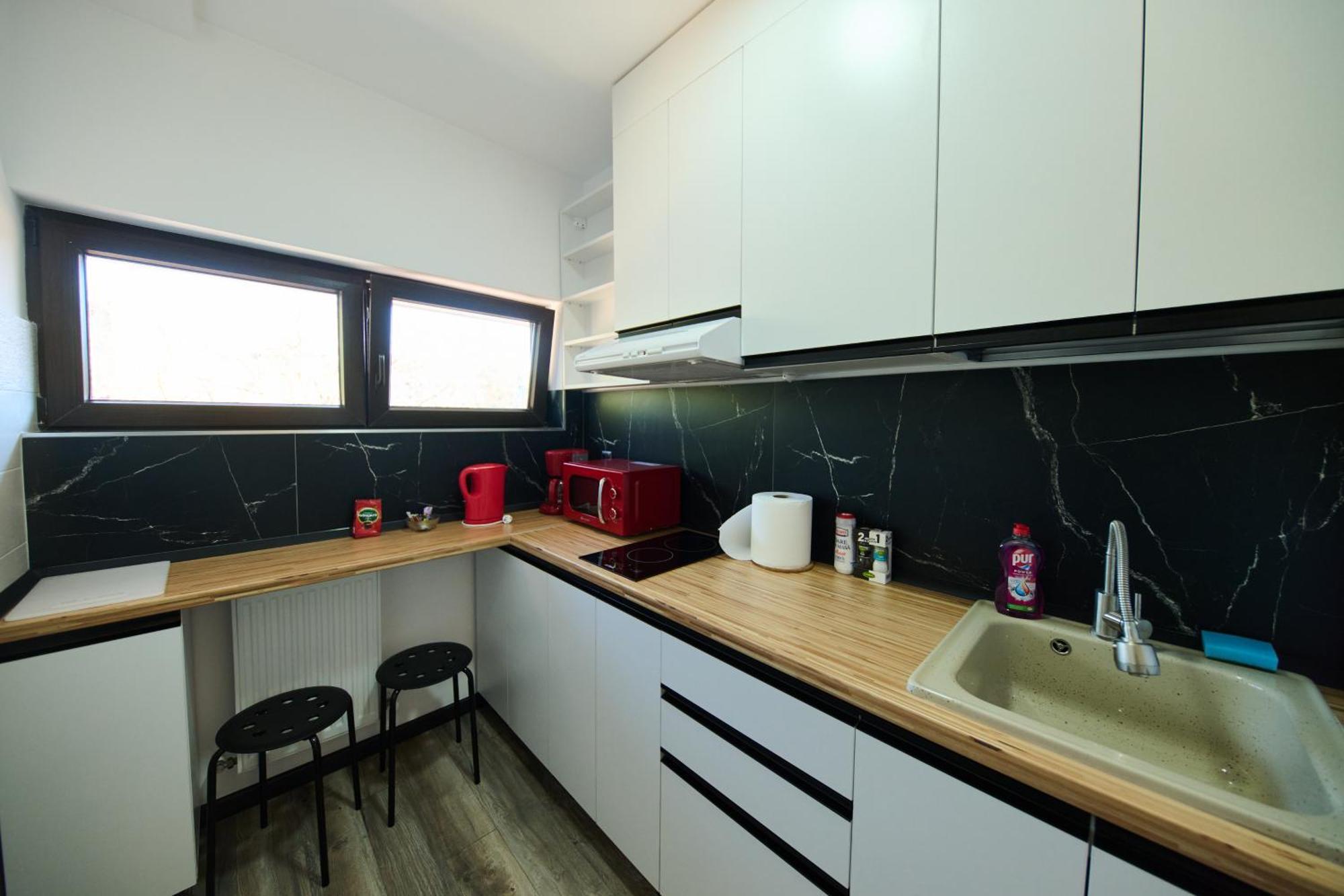 Central Old Town Oasis - Ap 9 Bukares Bagian luar foto